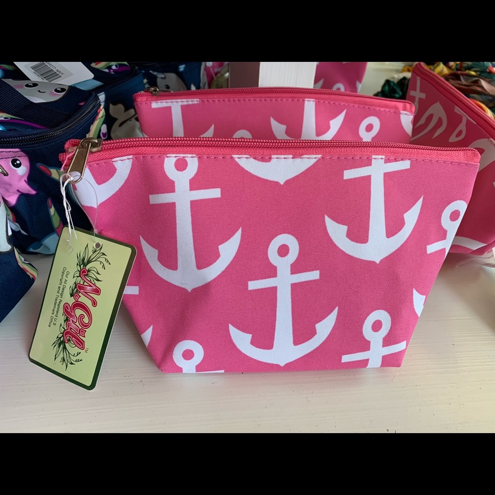 Brand new pink and white anchor make up bag